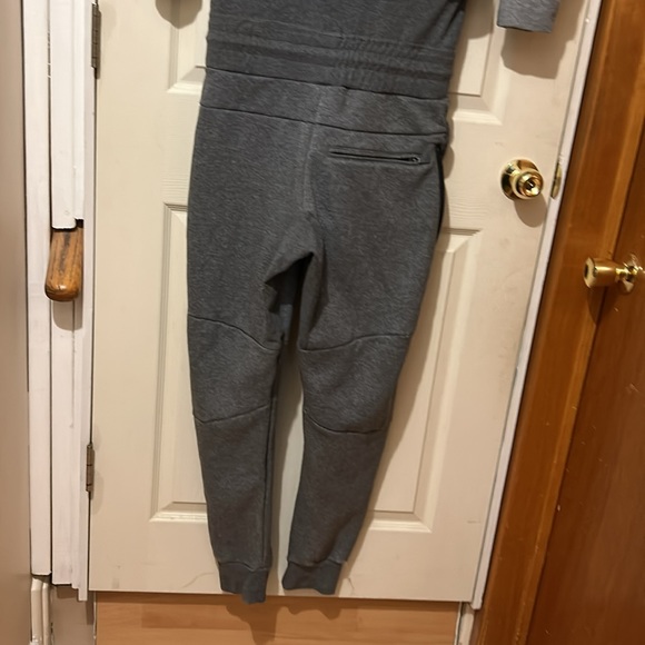 Tuxy - Picture 9 of 16